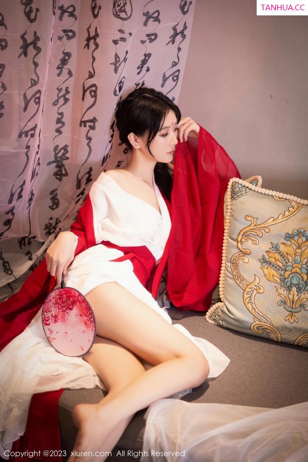   [XiuRen]高清写真图 2023.08.04 No.7192 幼幼 古装美腿第9张图片